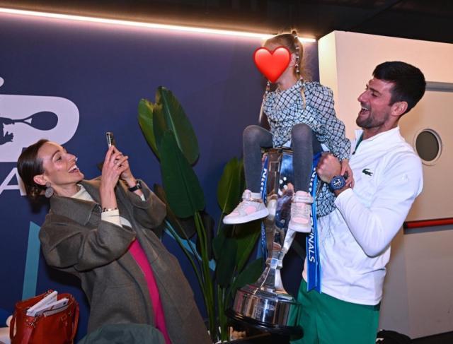 1668999813802093365.jpg 德约总决赛家人8.jpg