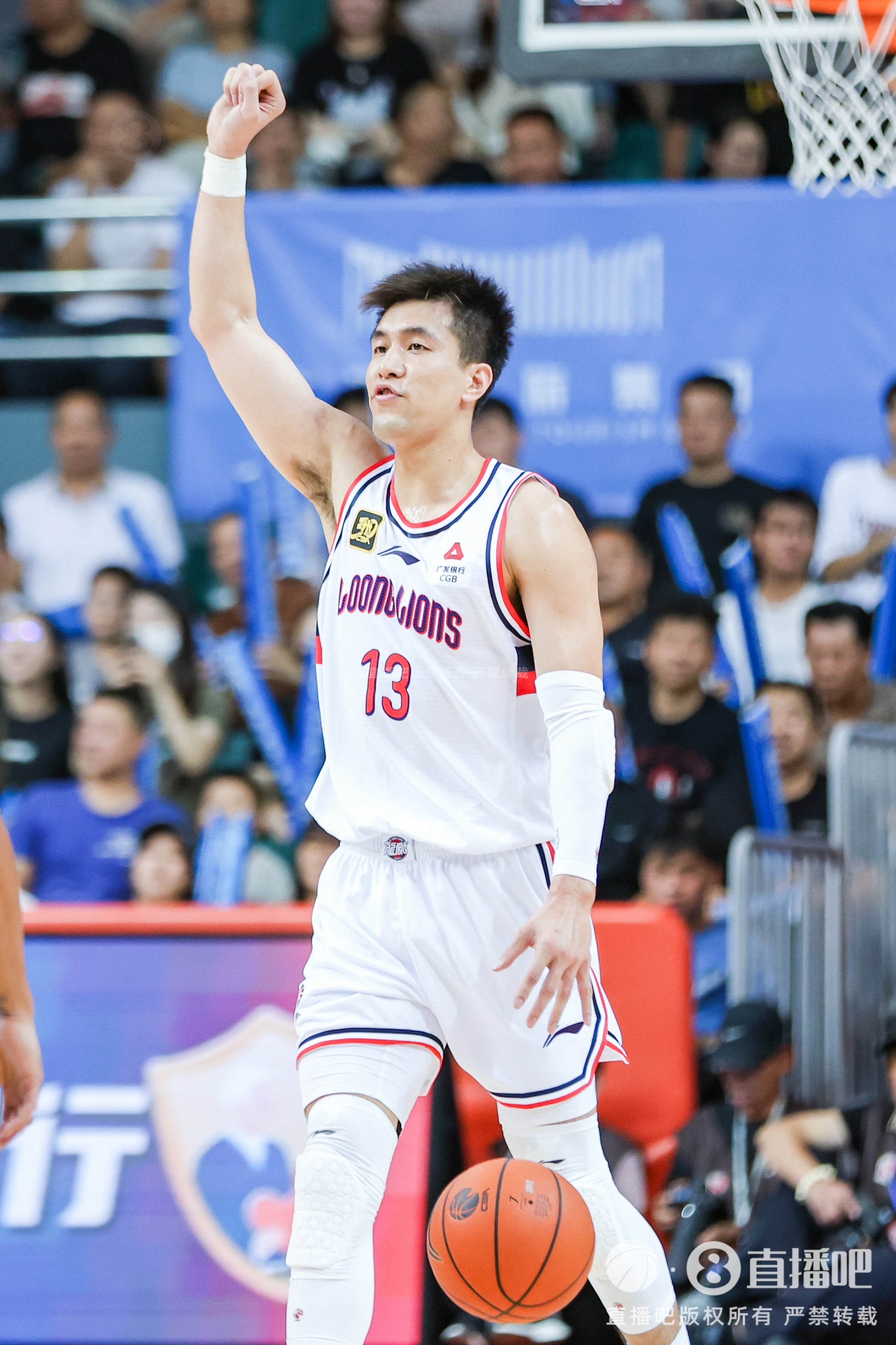 百度体育欧冠-郭艾伦前交叉韧带断了！莫兰德：会一直支持你 大兄弟恢复好身体